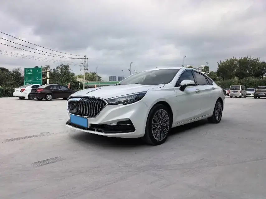2022 HONGQI H5 view 1