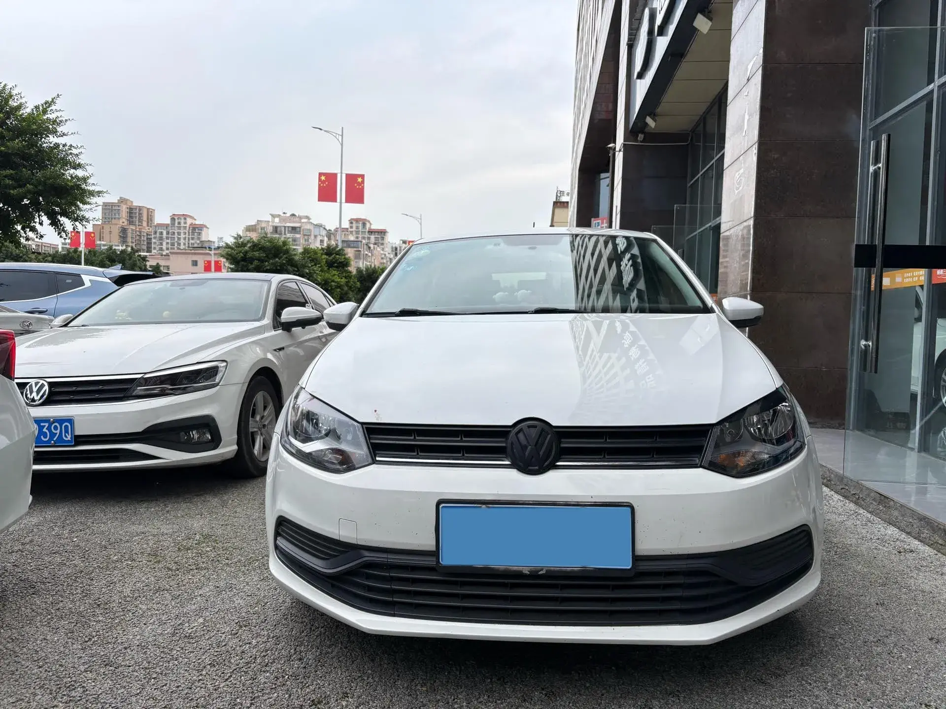 2018 VOLKSWAGEN POLO thumbnail 2
