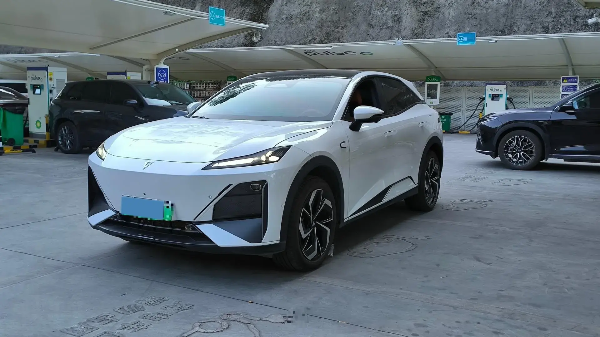 2024 DEEPAL S07 view 1