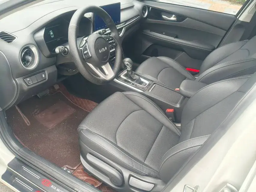 2021 KIA K3 thumbnail 4