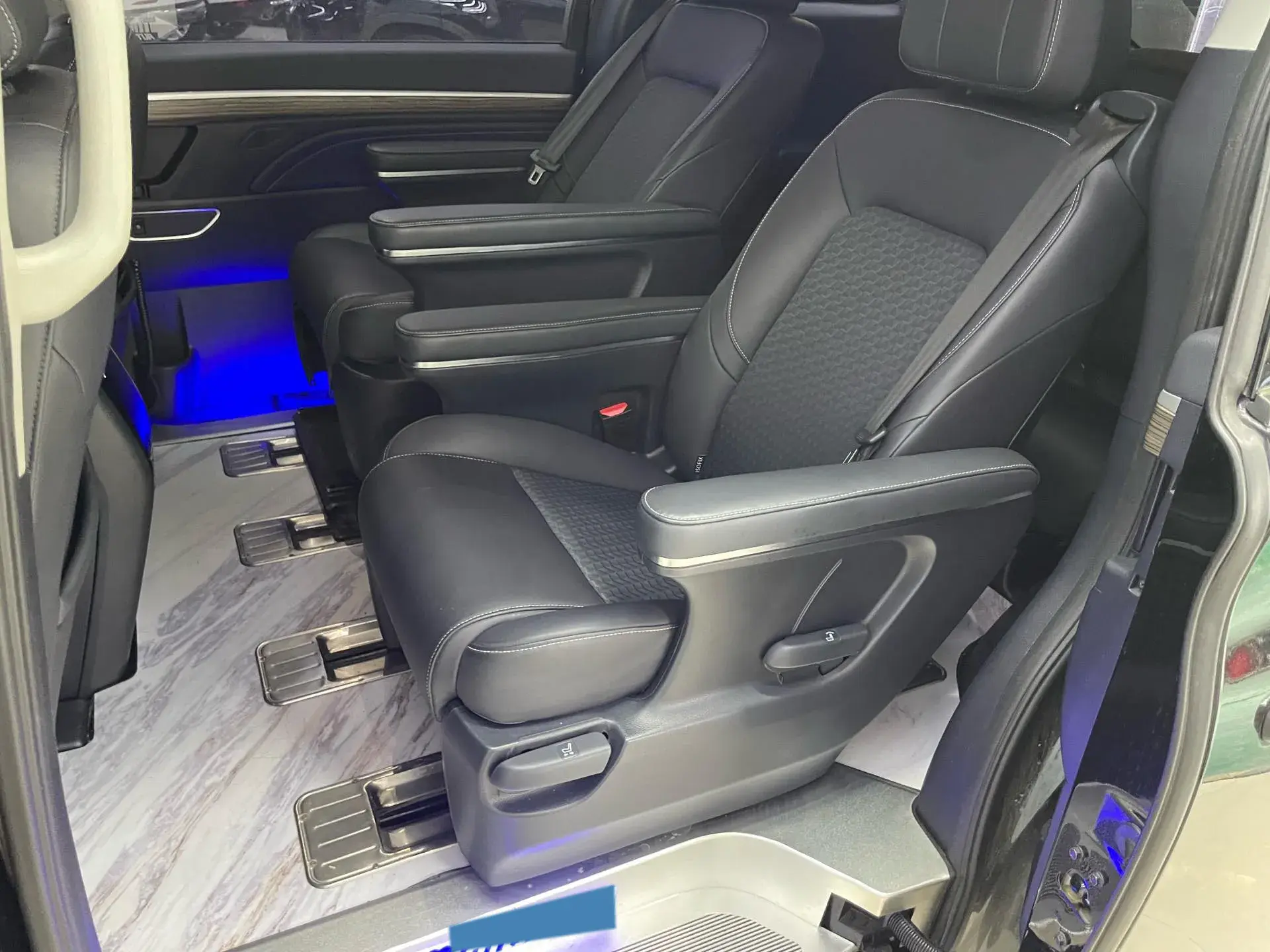 2021 GAC TRUMPCHI thumbnail 4