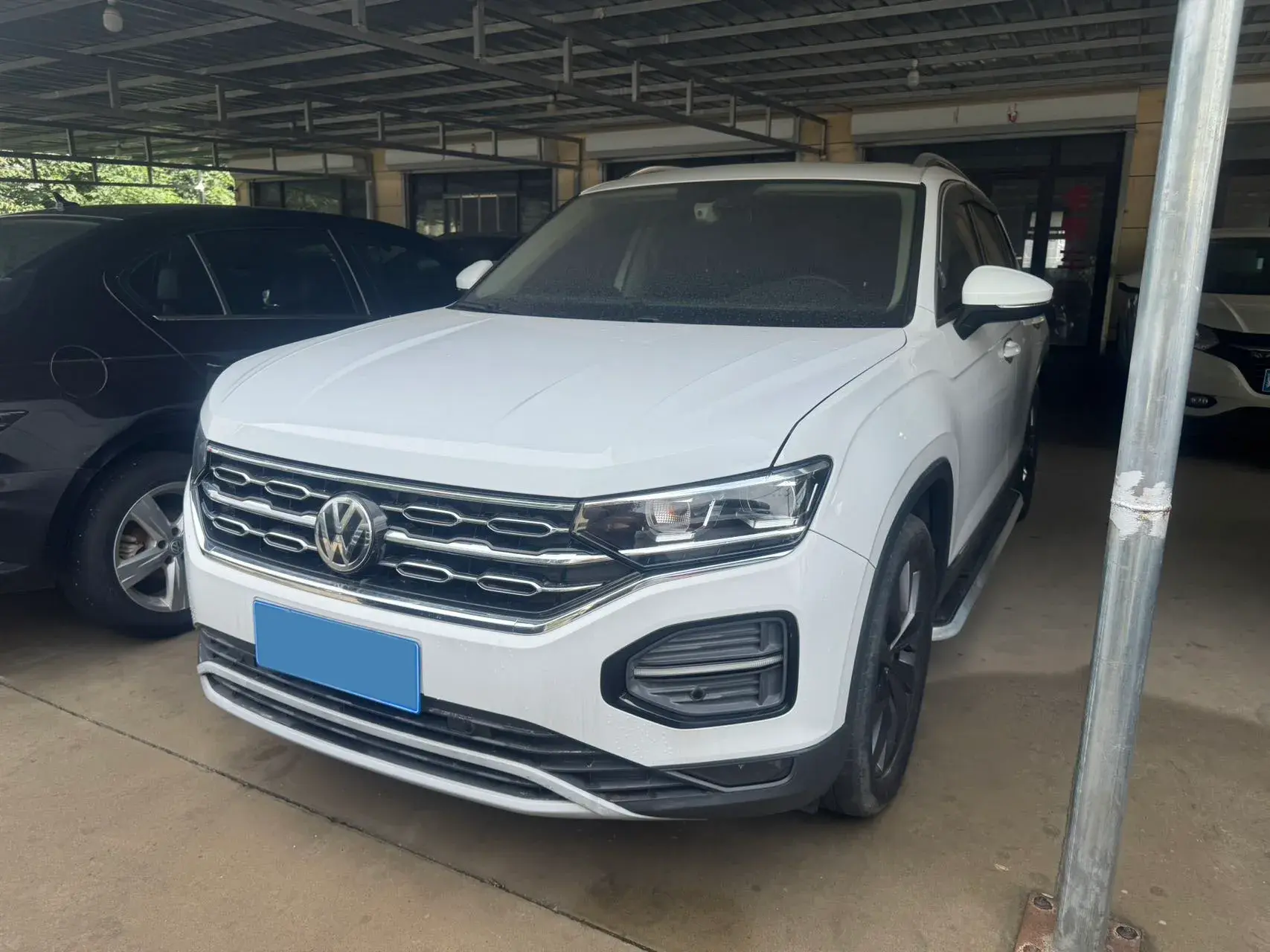 2019 VOLKSWAGEN TAYRON view 1