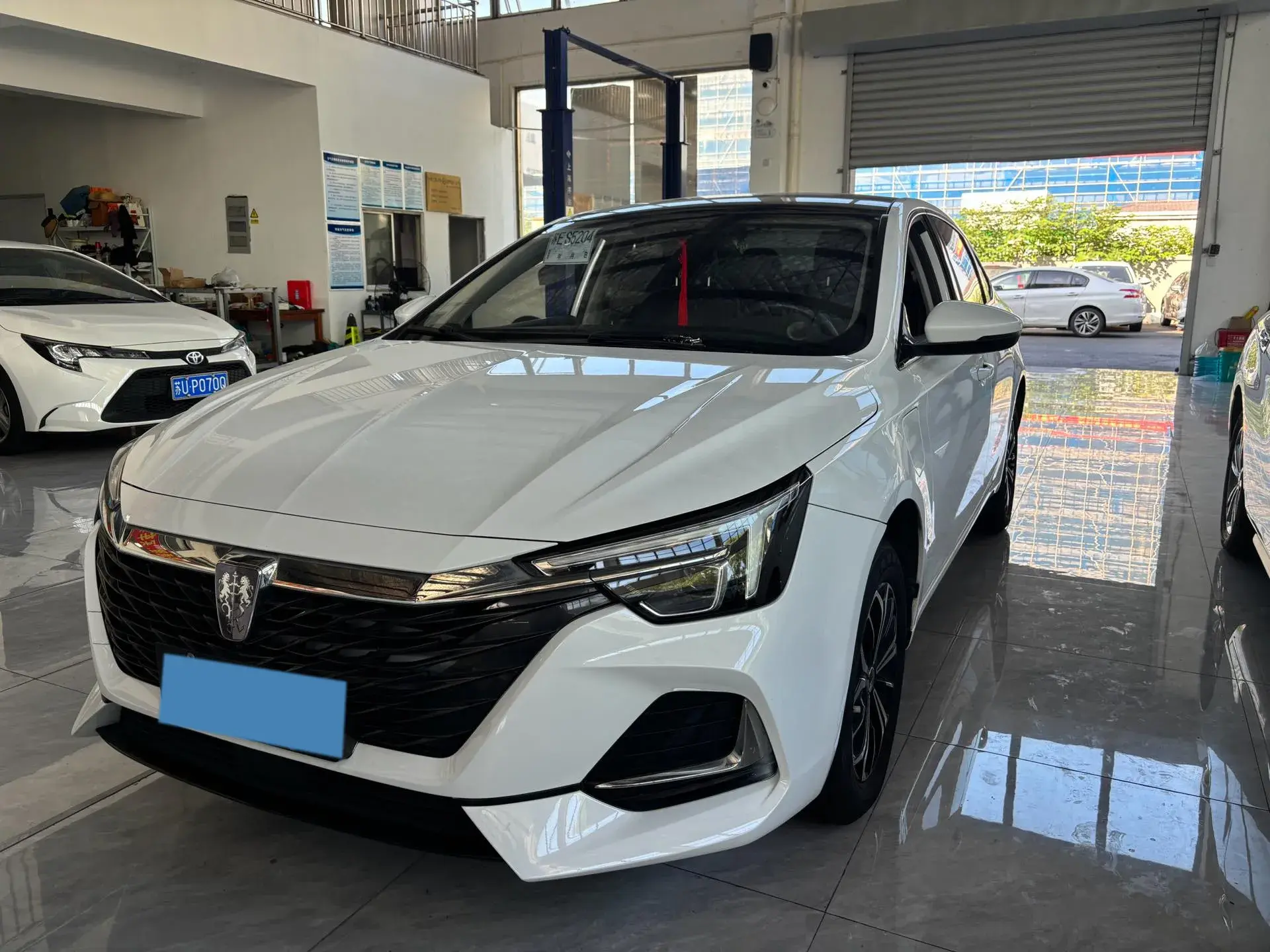 2024 ROEWE D7 view 1