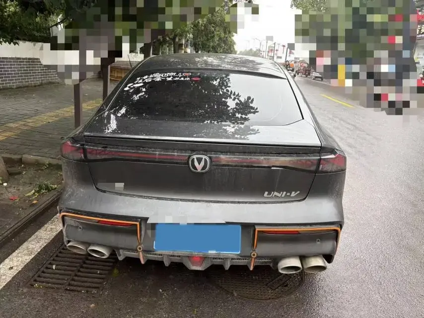 2022 CHANGAN UNI-V thumbnail 2