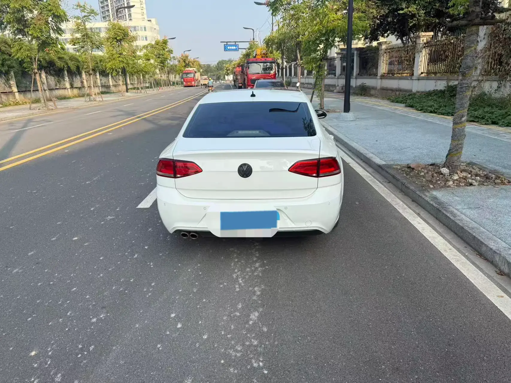 2018 VOLKSWAGEN LAMANDO thumbnail 4