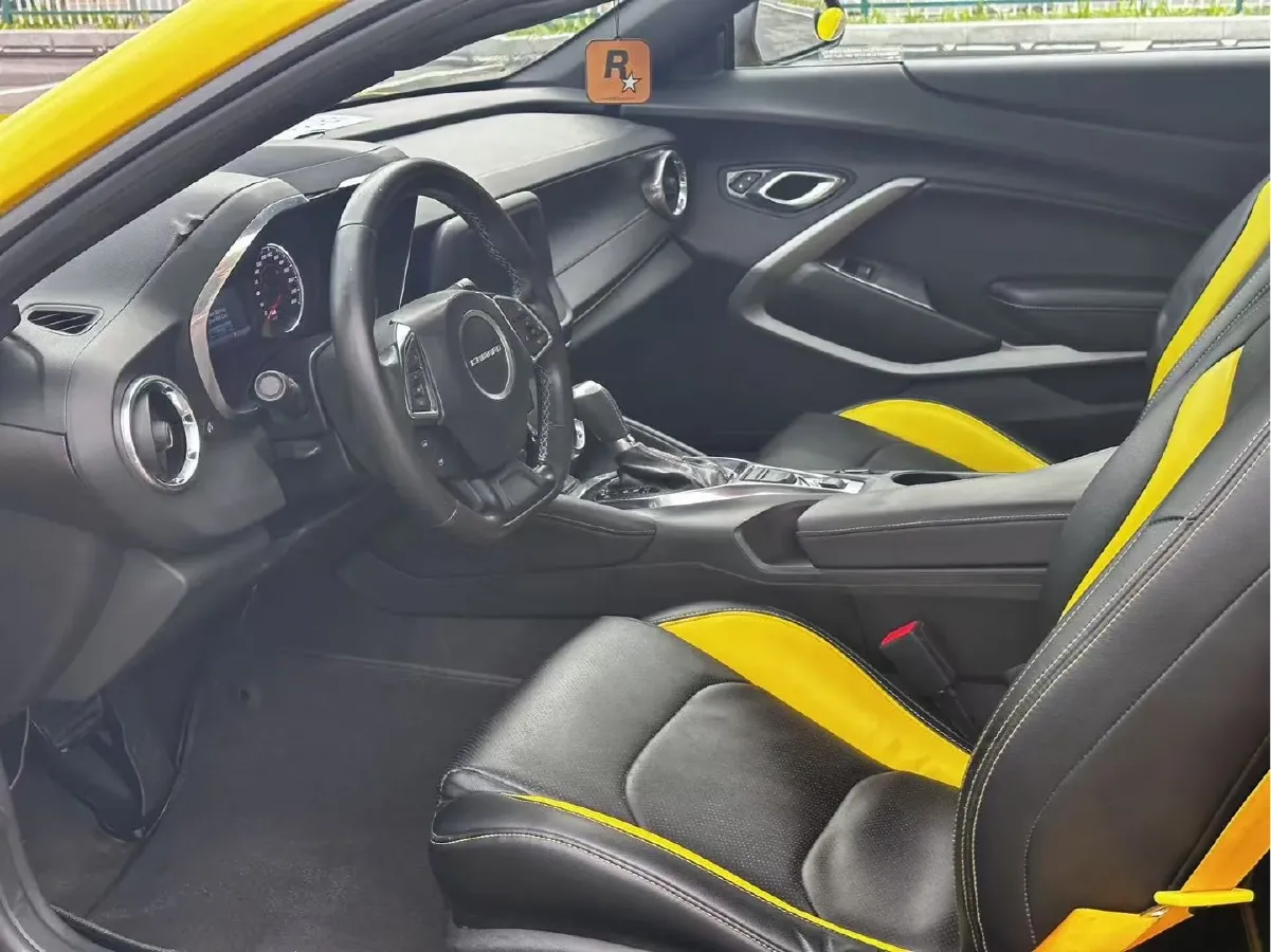 2016 Saleen Comaro 6.2L 450HP V8 6AT,autocango,china used car exporter,china ev exporter,chinese used car exporter,chinese used ev exporter