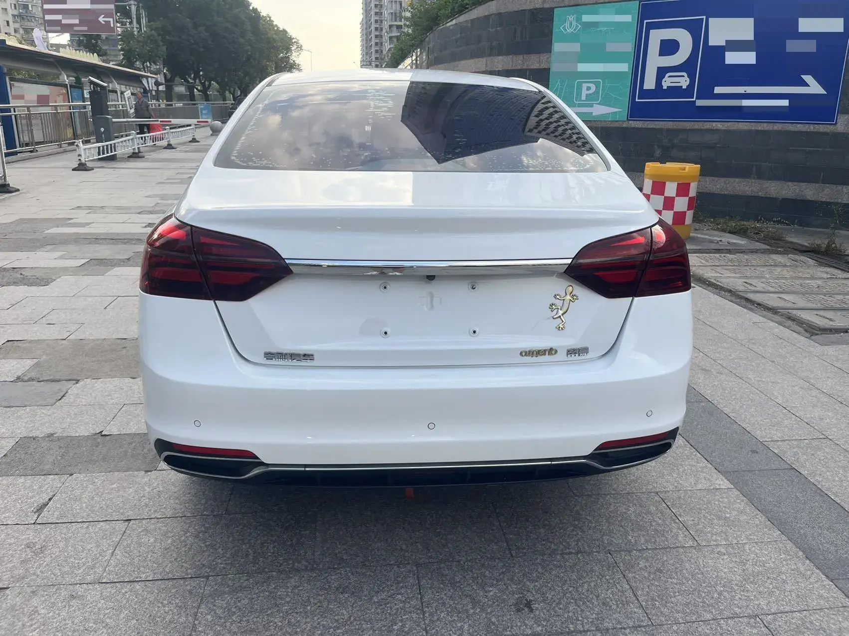 2019 GEELY EMGRAND thumbnail 4