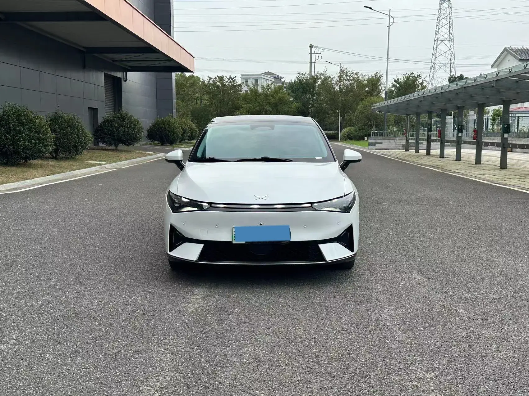 2022 XPENG P5 thumbnail 2