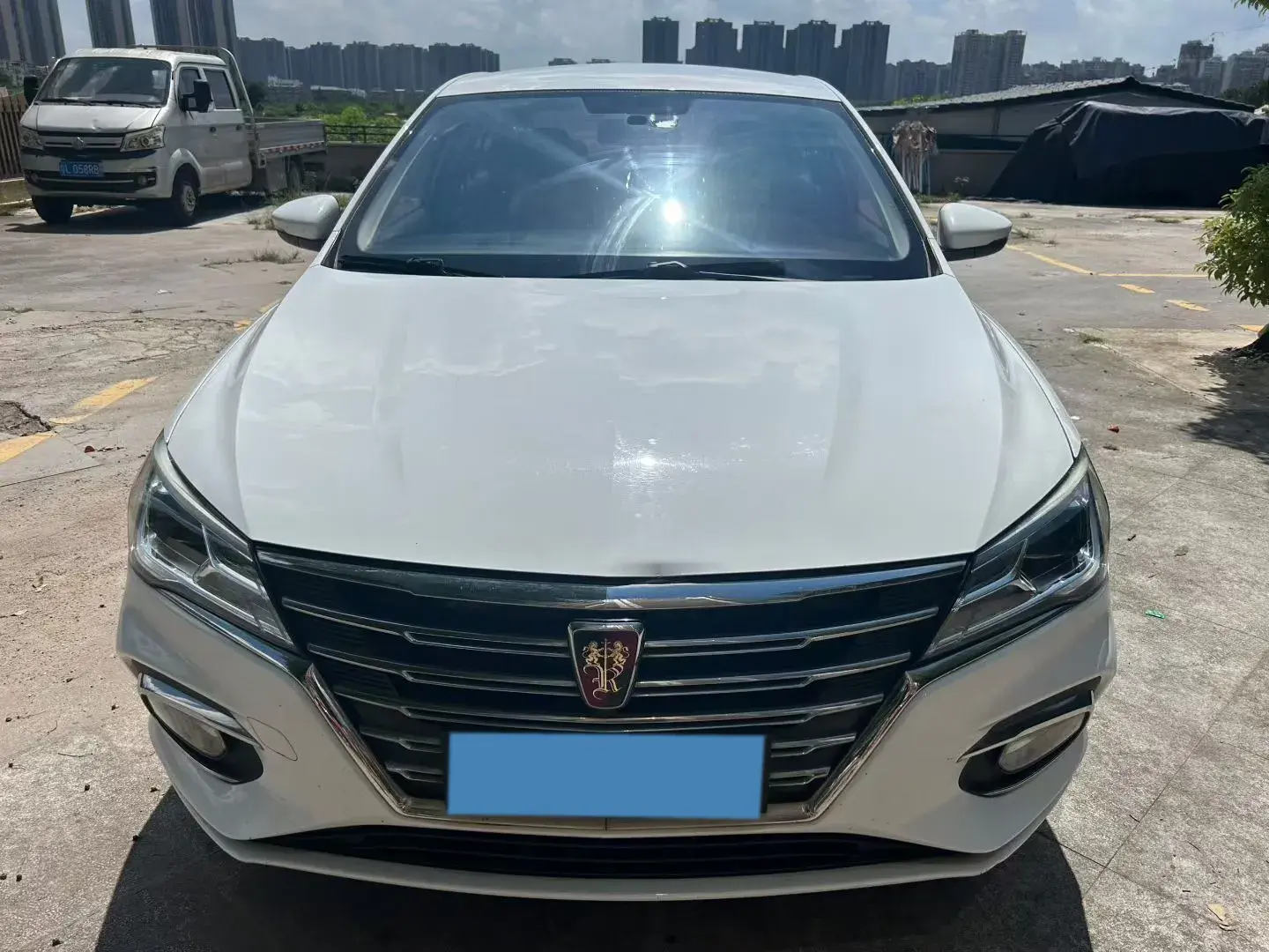 2019 ROEWE I5 thumbnail 2