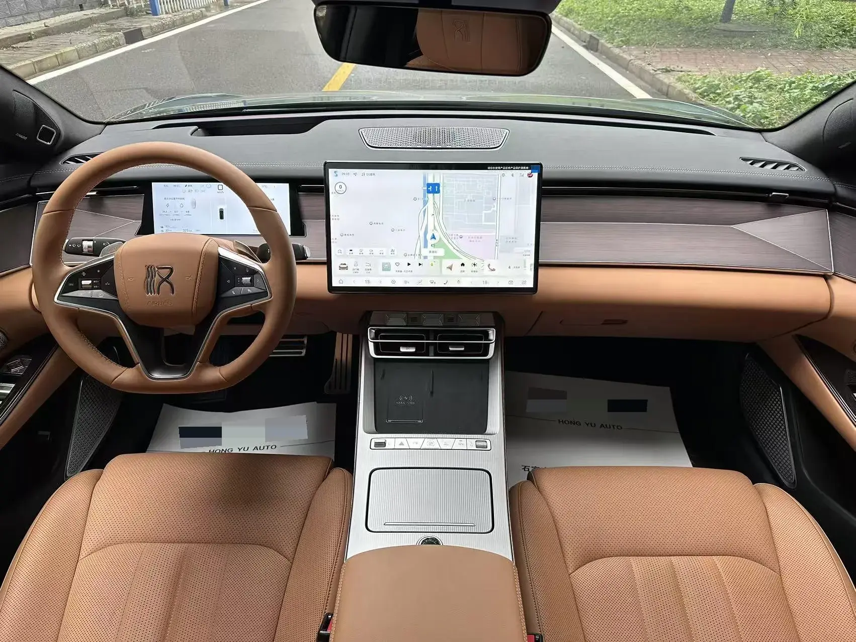 2025 BYD HANL thumbnail 4