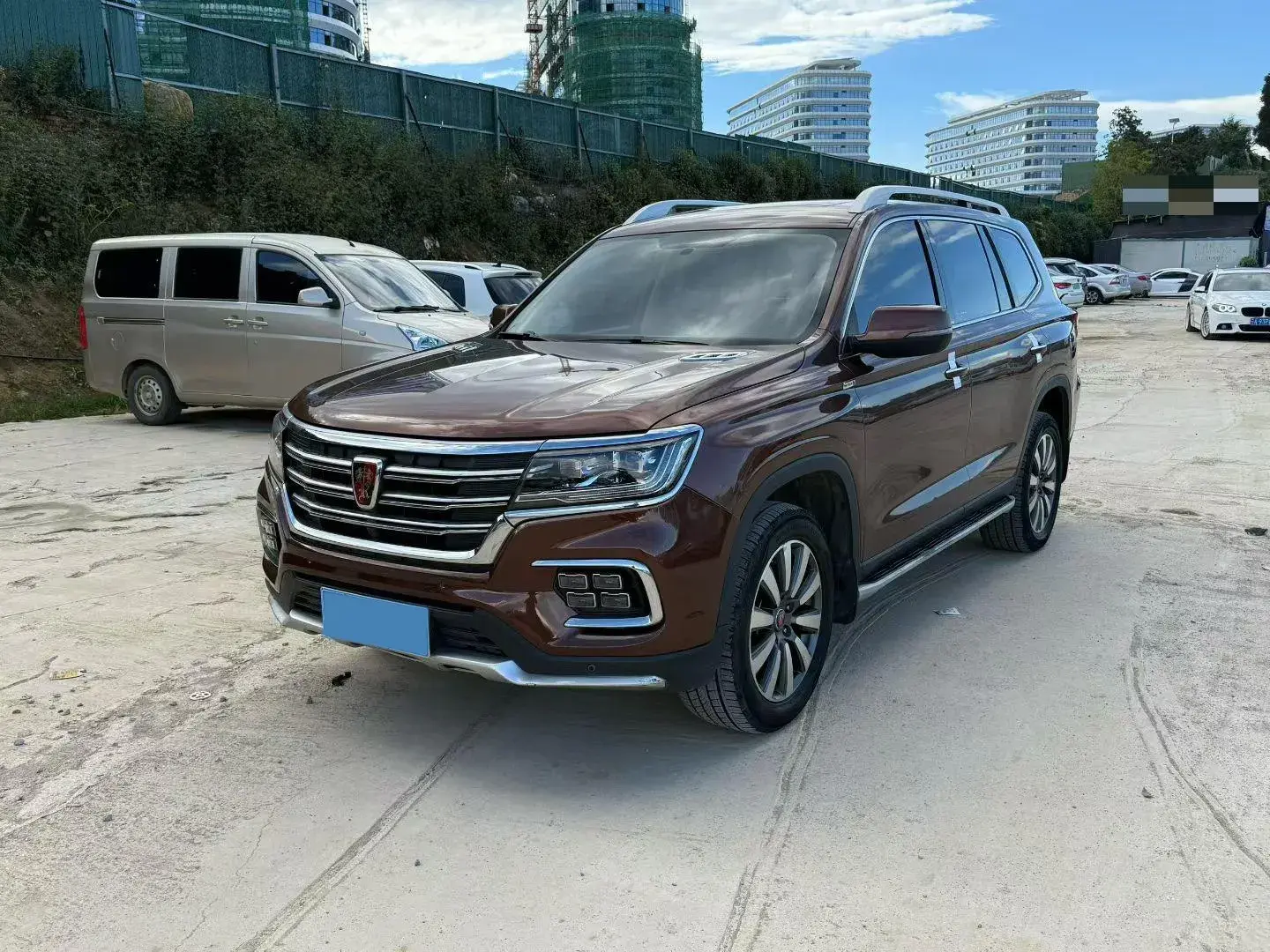 2018 ROEWE RX8 view 1