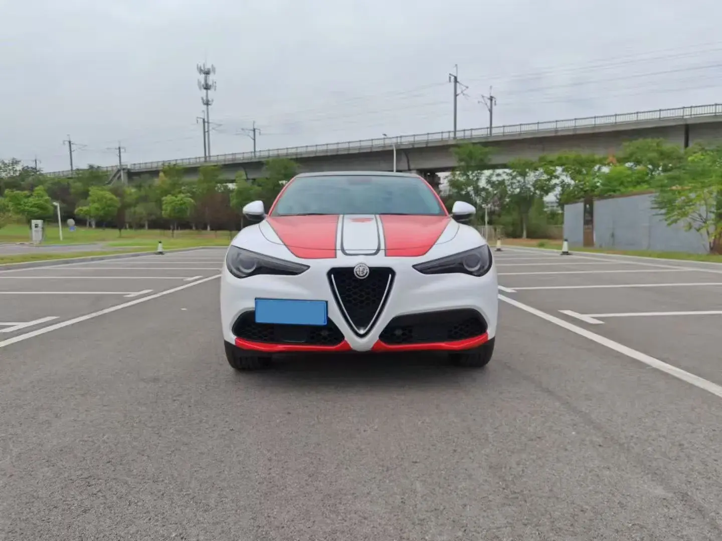 2017 ALFA ROMEO thumbnail 2