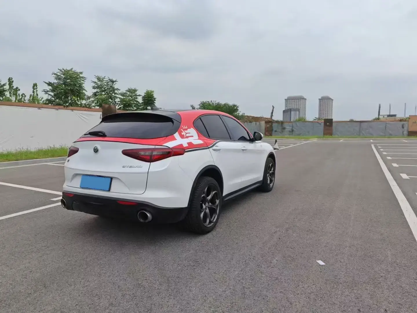 2017 ALFA ROMEO thumbnail 4