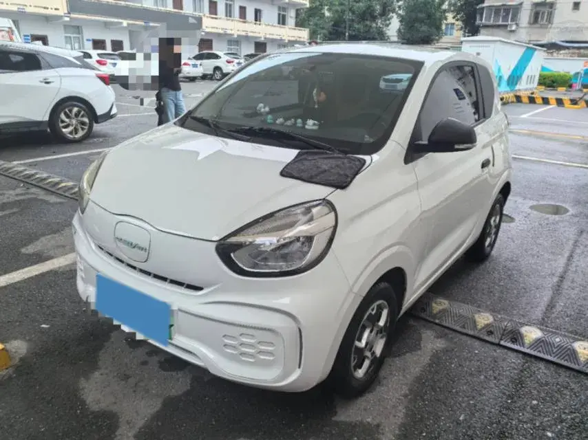 2021 ROEWE CLEVER view 1