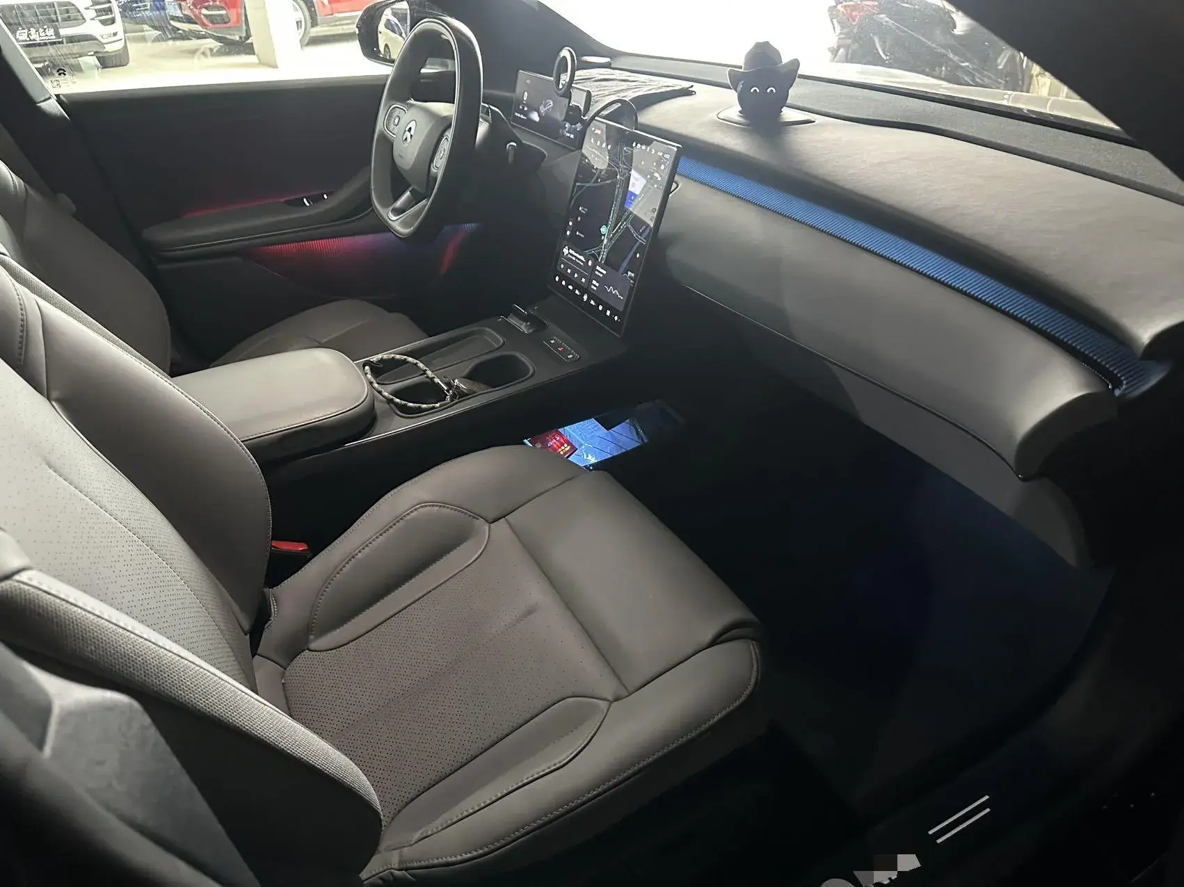 2024 NIO ET5T thumbnail 4