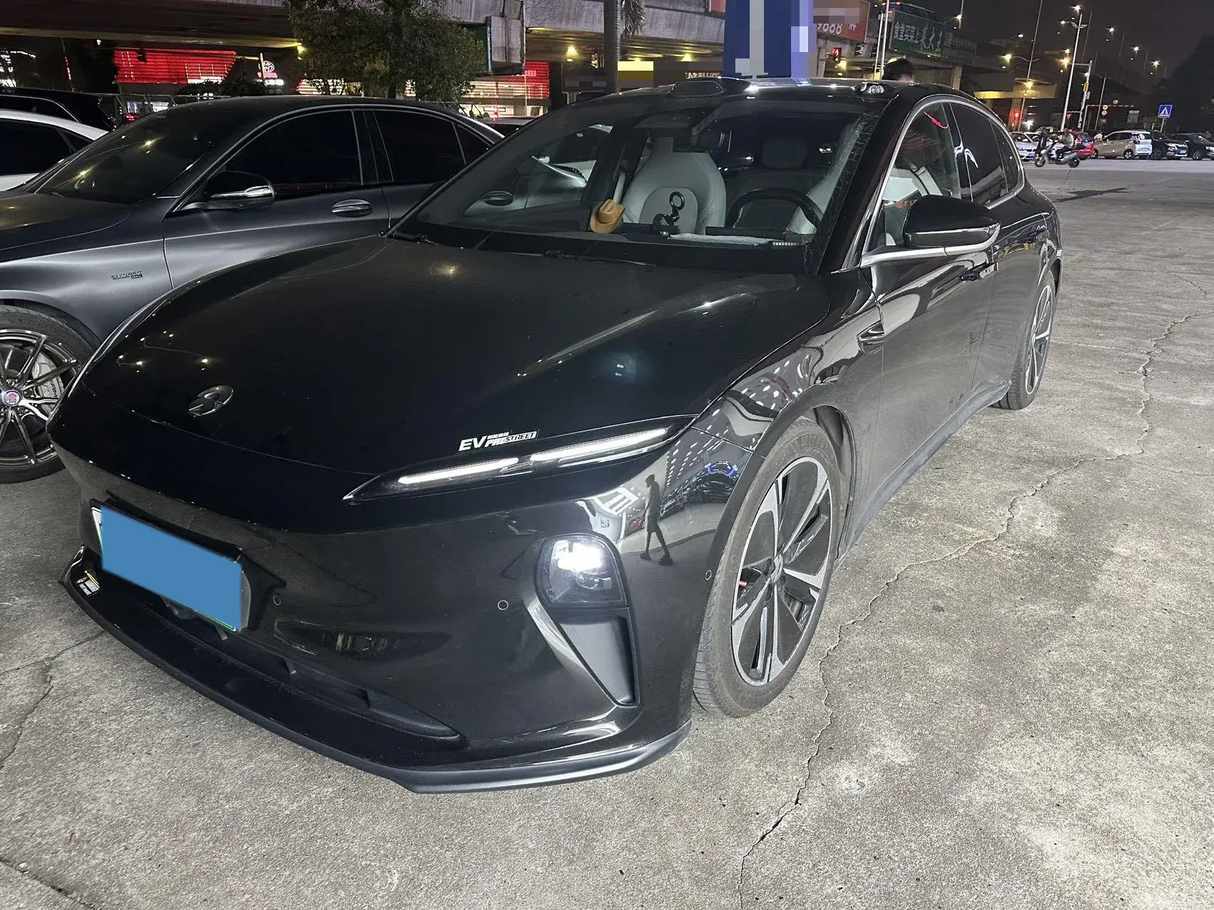 2024 NIO ET5T view 1