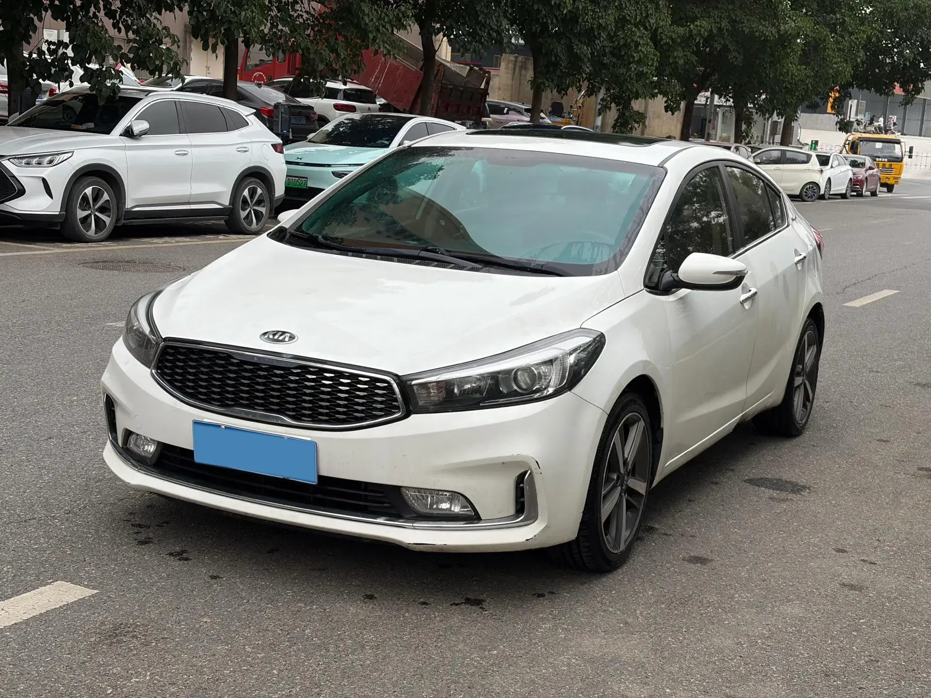 2017 KIA K3 view 1