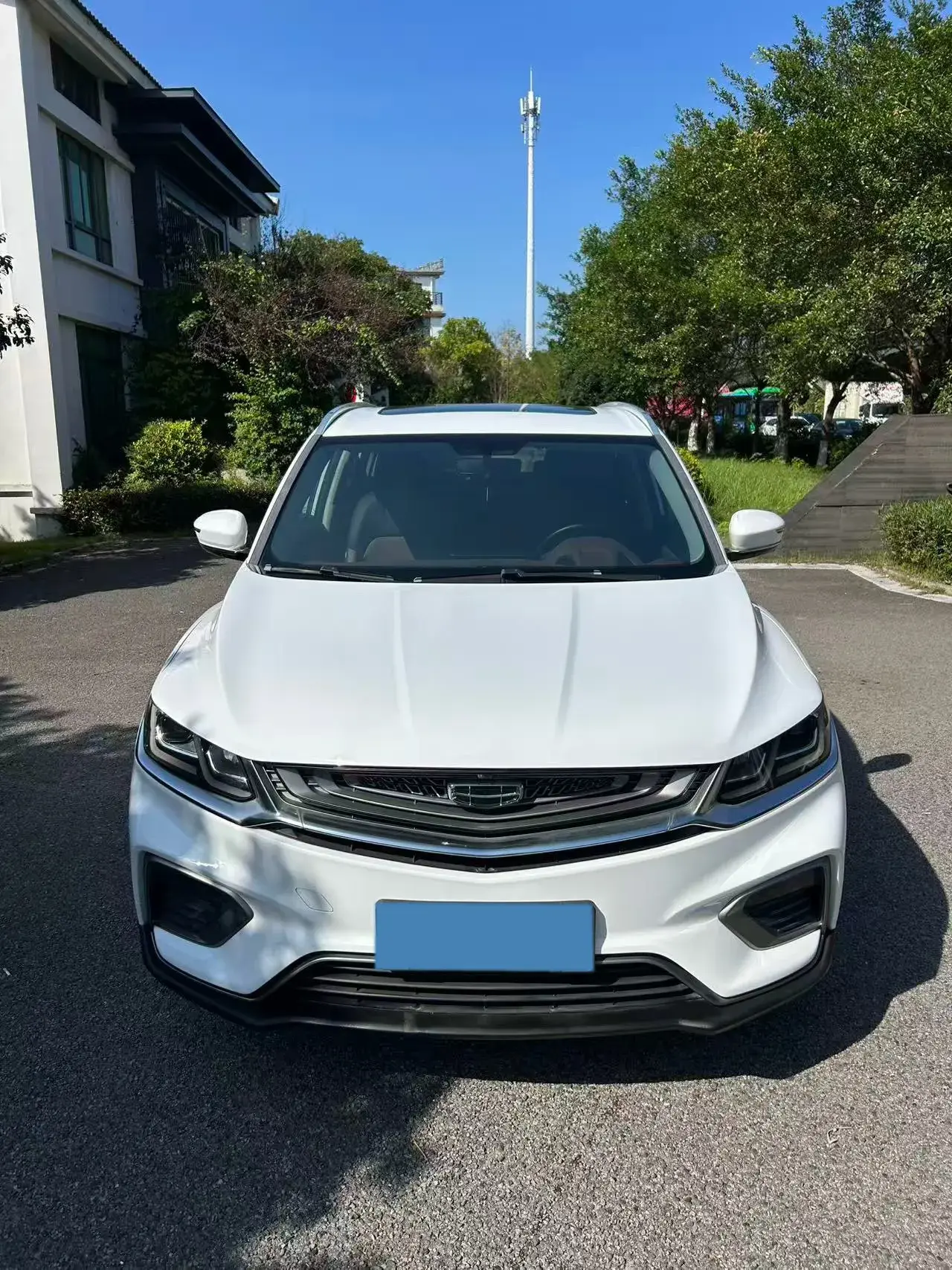 2019 GEELY COOLRAY thumbnail 3