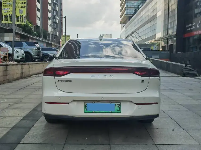 2022 AION S thumbnail 3