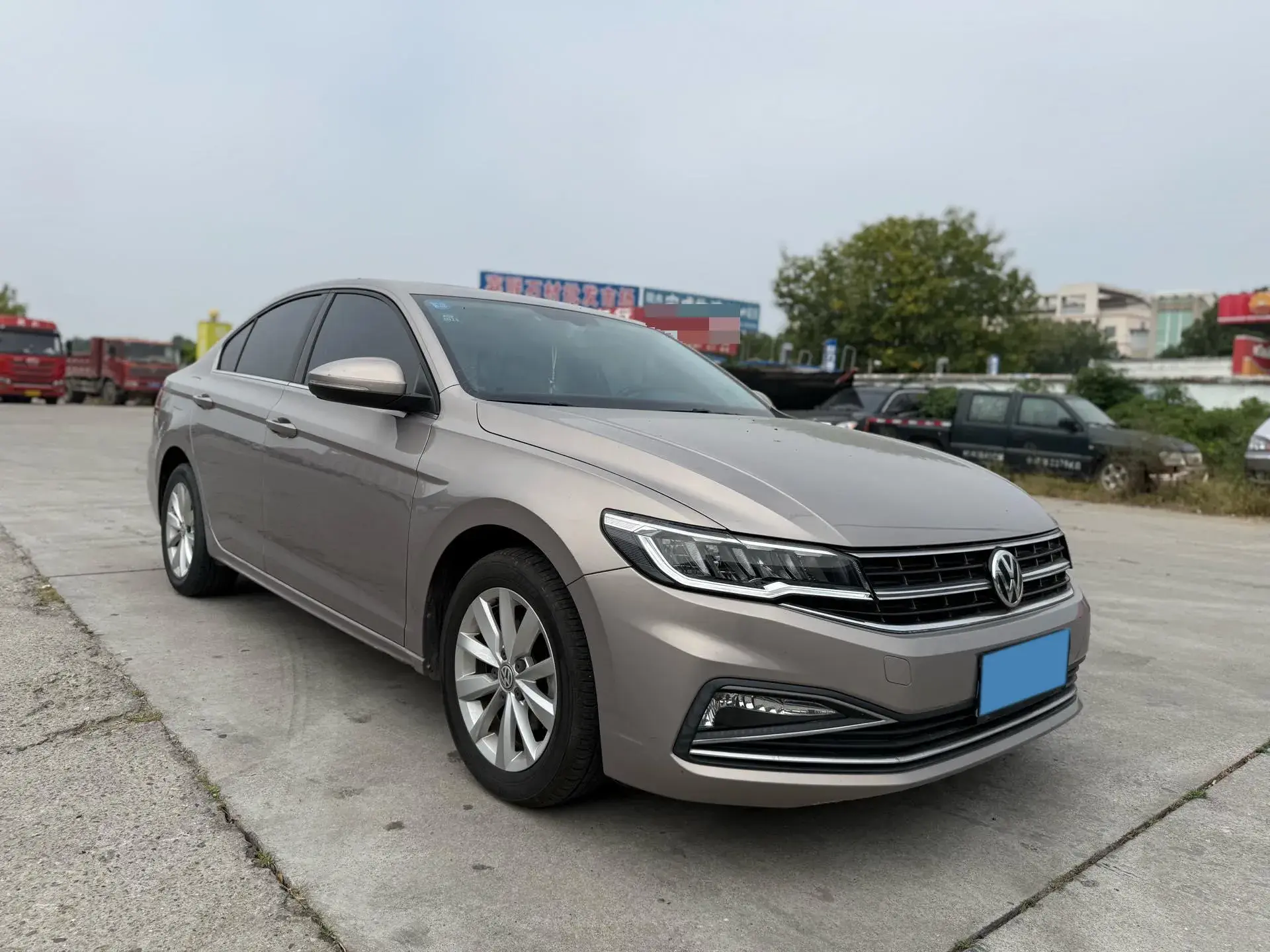 2019 VOLKSWAGEN BORA thumbnail 2