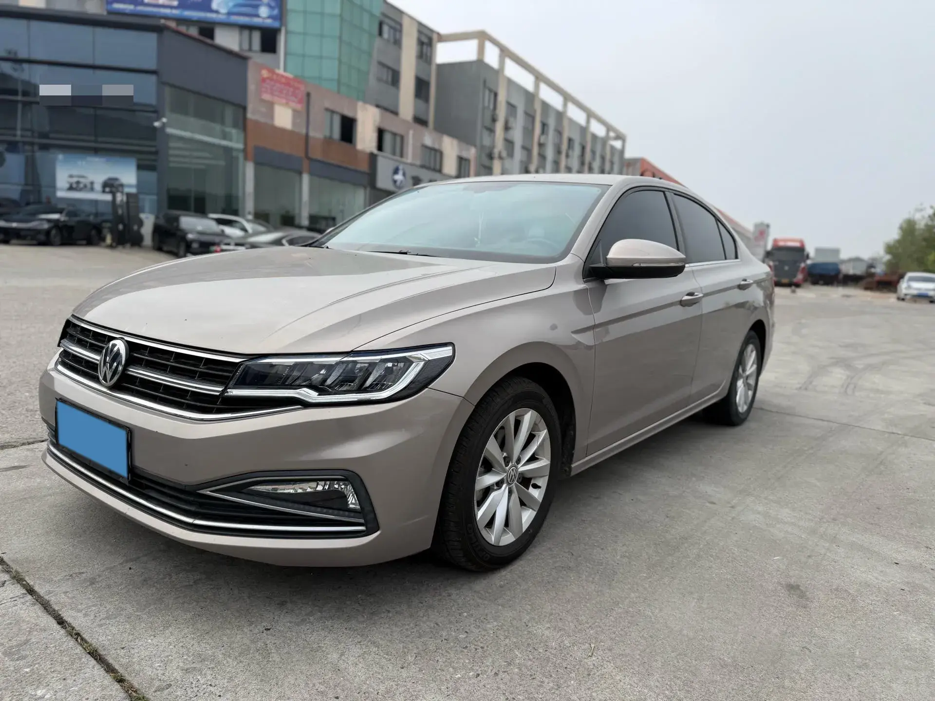 2019 VOLKSWAGEN BORA view 1