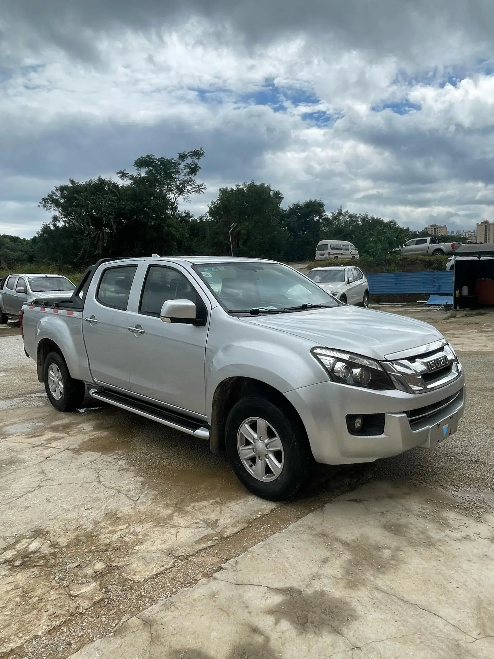 2020 ISUZU LINGTUO thumbnail 3