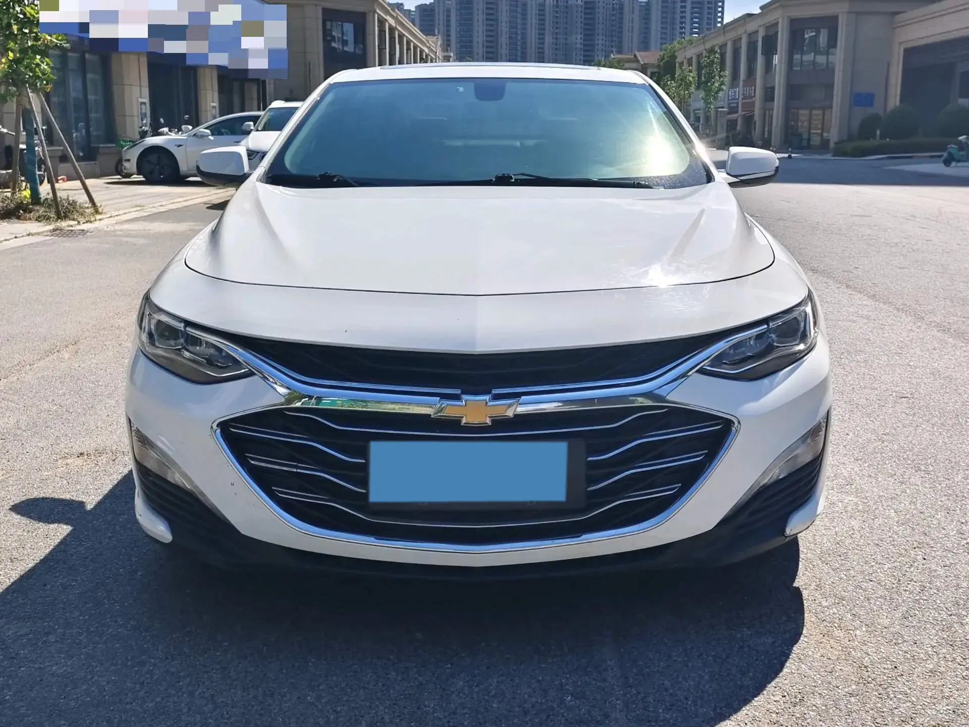2019 CHEVROLET MALIBU thumbnail 2