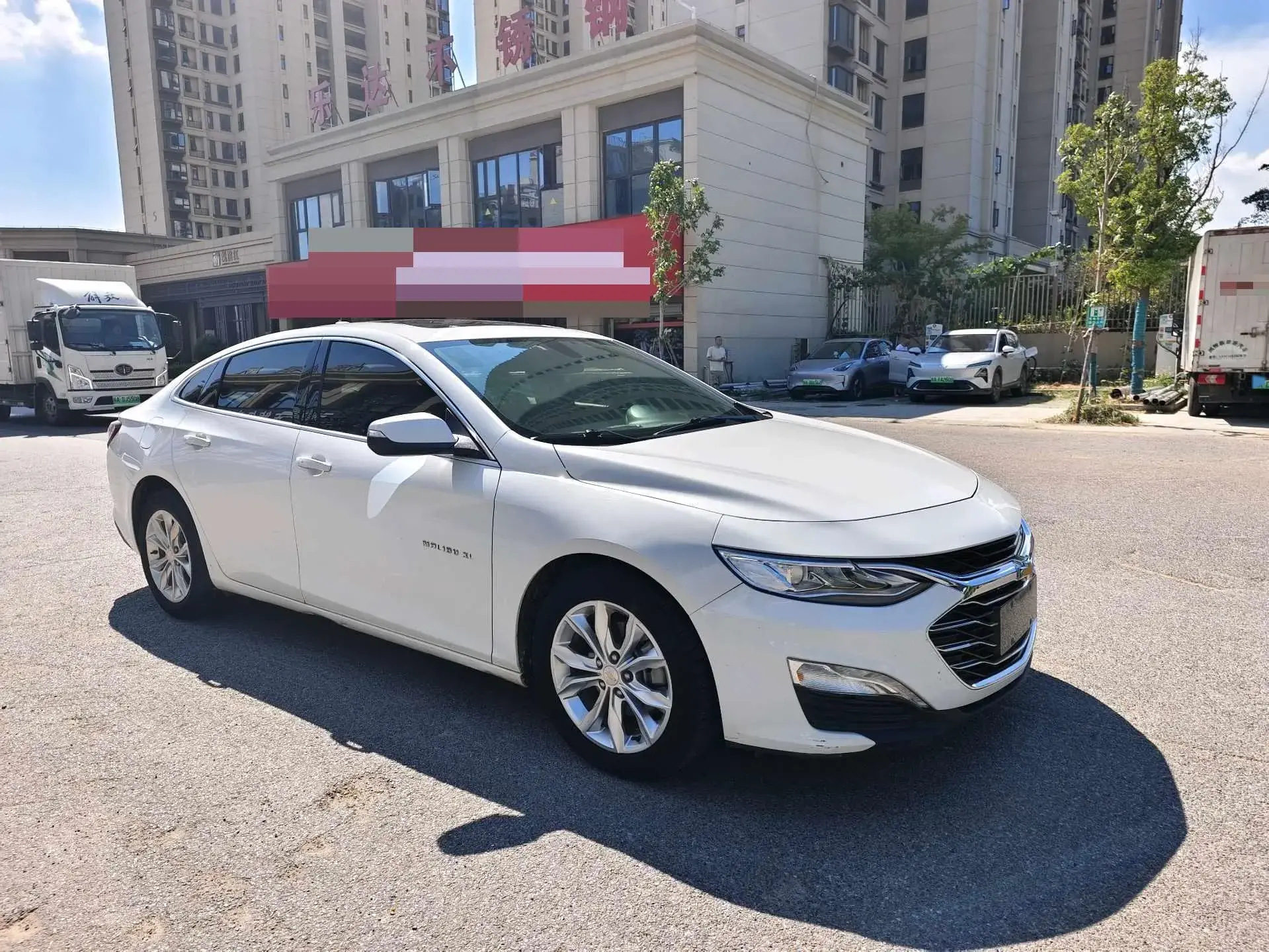 2019 CHEVROLET MALIBU thumbnail 3
