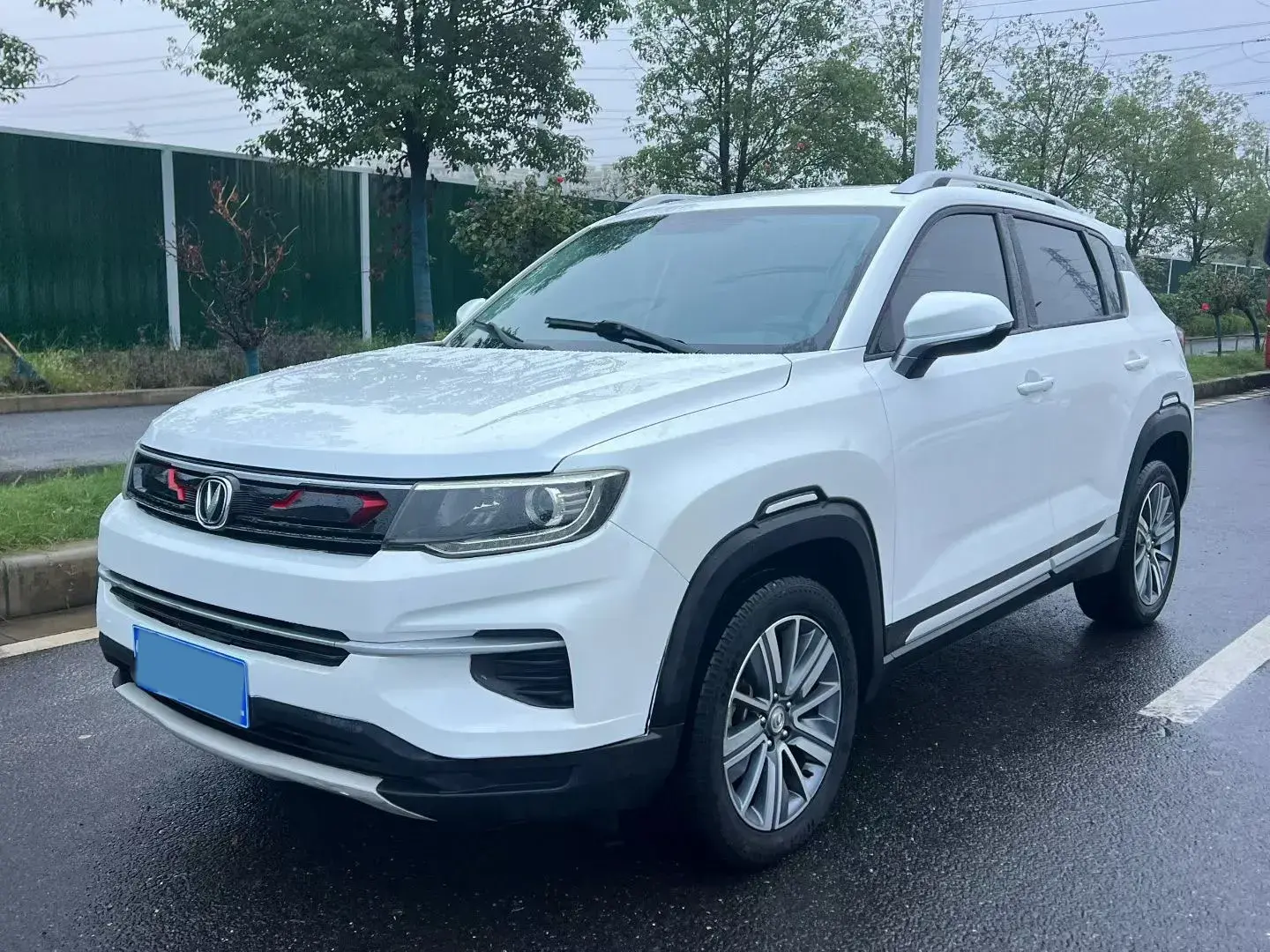 2019 CHANGAN CS35 view 1