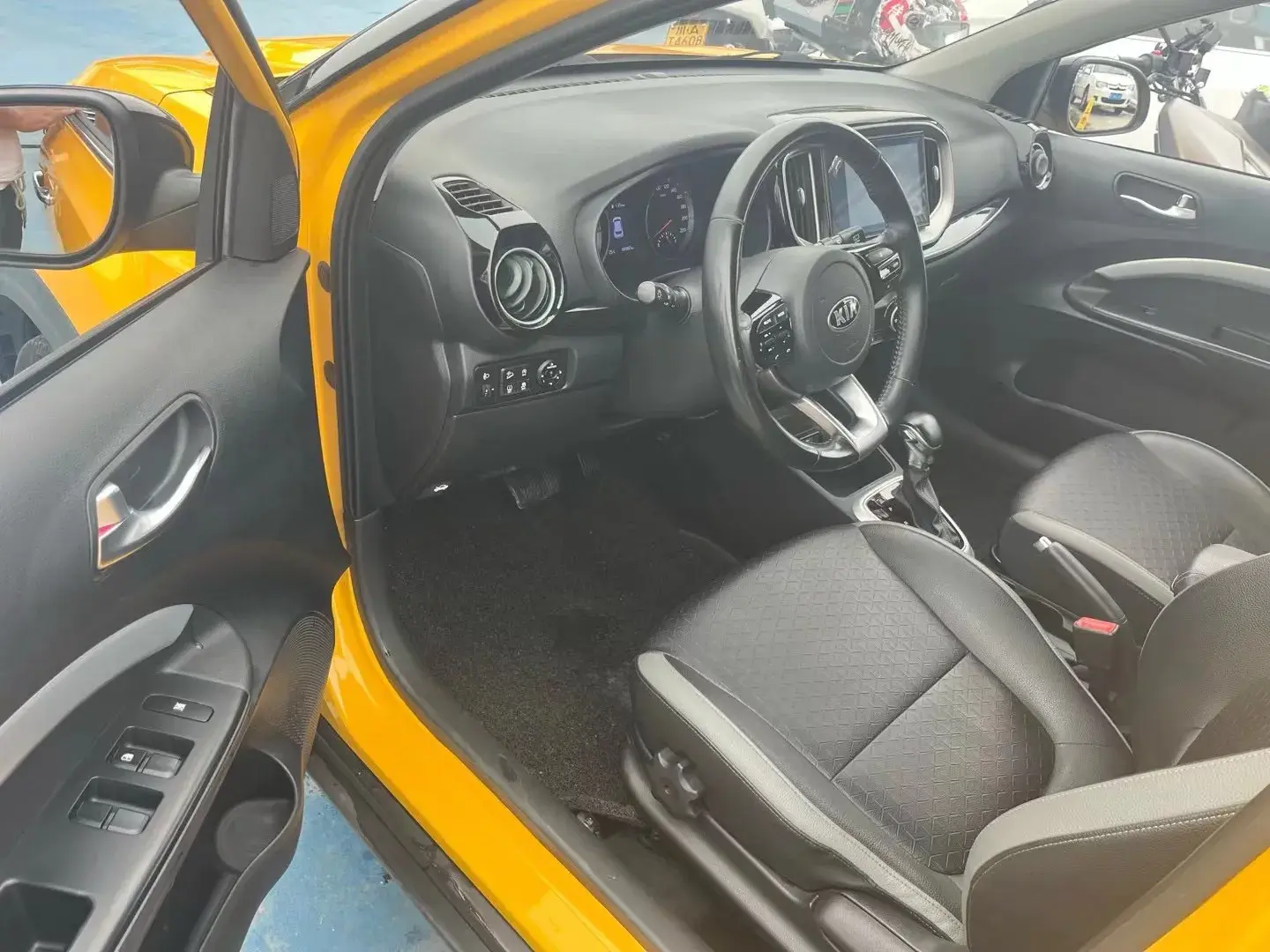 2019 KIA KX1 thumbnail 2