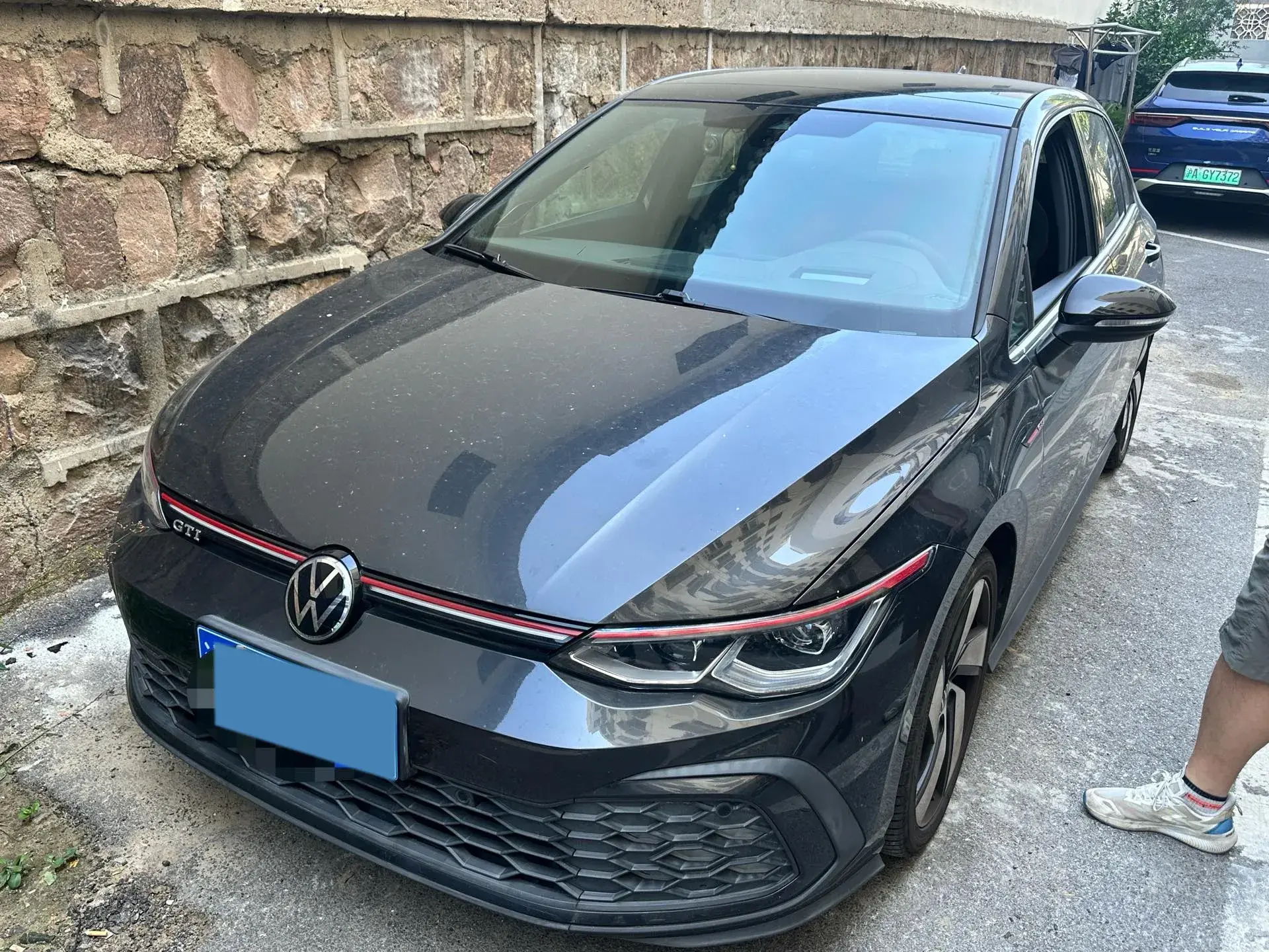 2021 VOLKSWAGEN GOLFGTI view 1