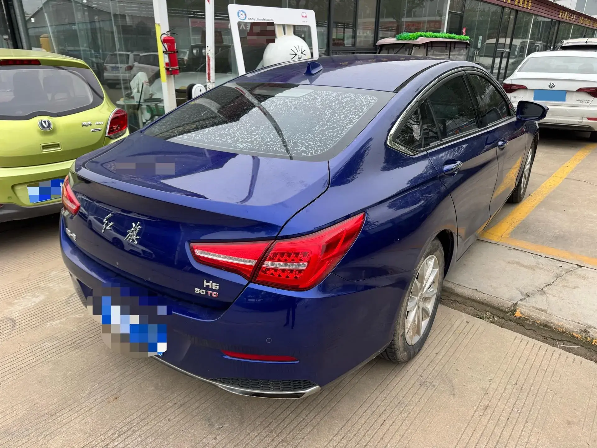 2018 HONGQI H5 thumbnail 2