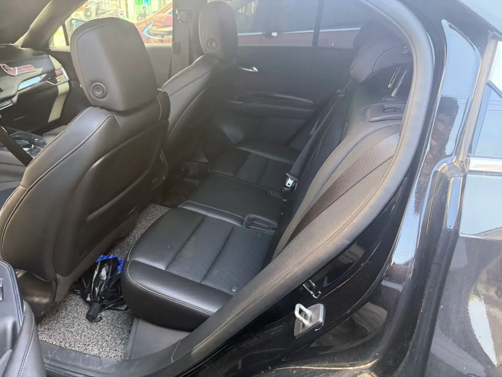 2021 CADILLAC XT4 thumbnail 4