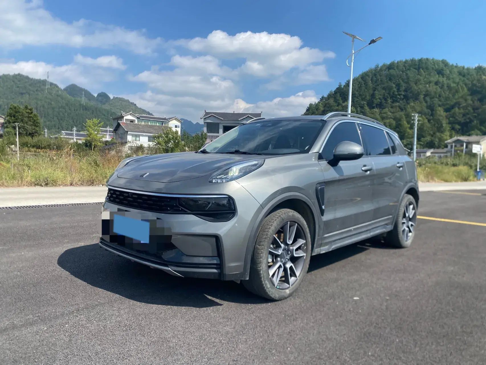 2021 LYNK&CO 01 view 1