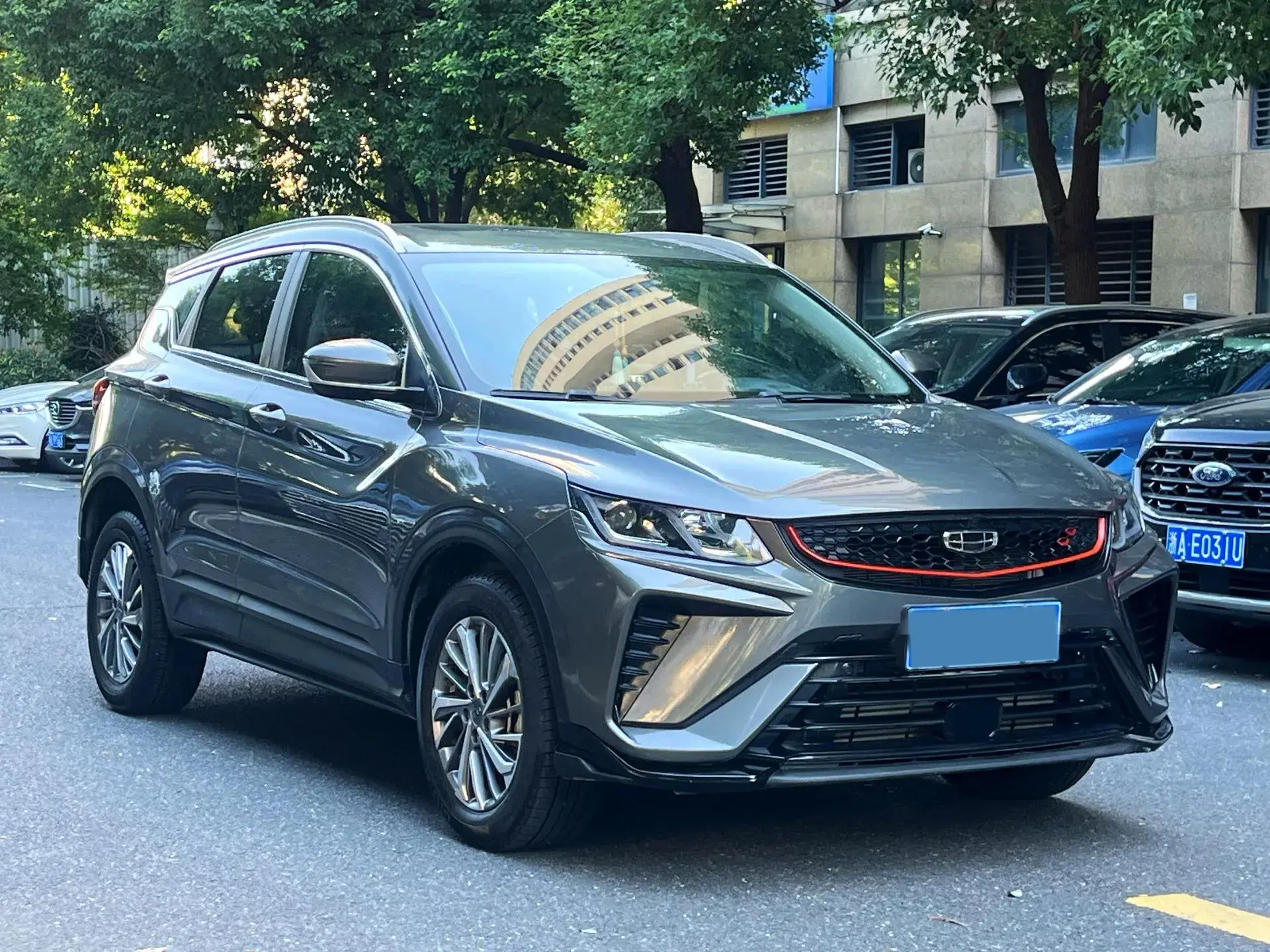 2021 GEELY COOLRAY thumbnail 2