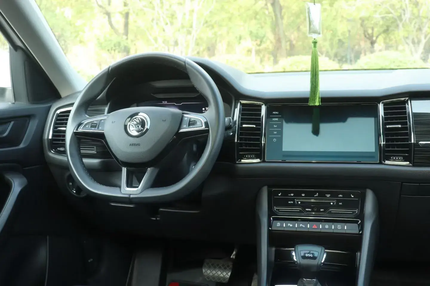 2021 SKODA KODIAK thumbnail 4