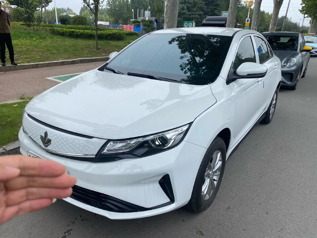 2023 Livan Maple 60s BEV 51.8KWH,autocango,china used car exporter,china ev exporter,chinese used car exporter,chinese used ev exporter