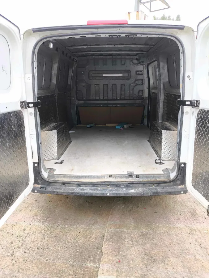 2023 MAXUS XinTu EV80 BEV 51.5KWH,autocango,china used car exporter,china ev exporter,chinese used car exporter,chinese used ev exporter