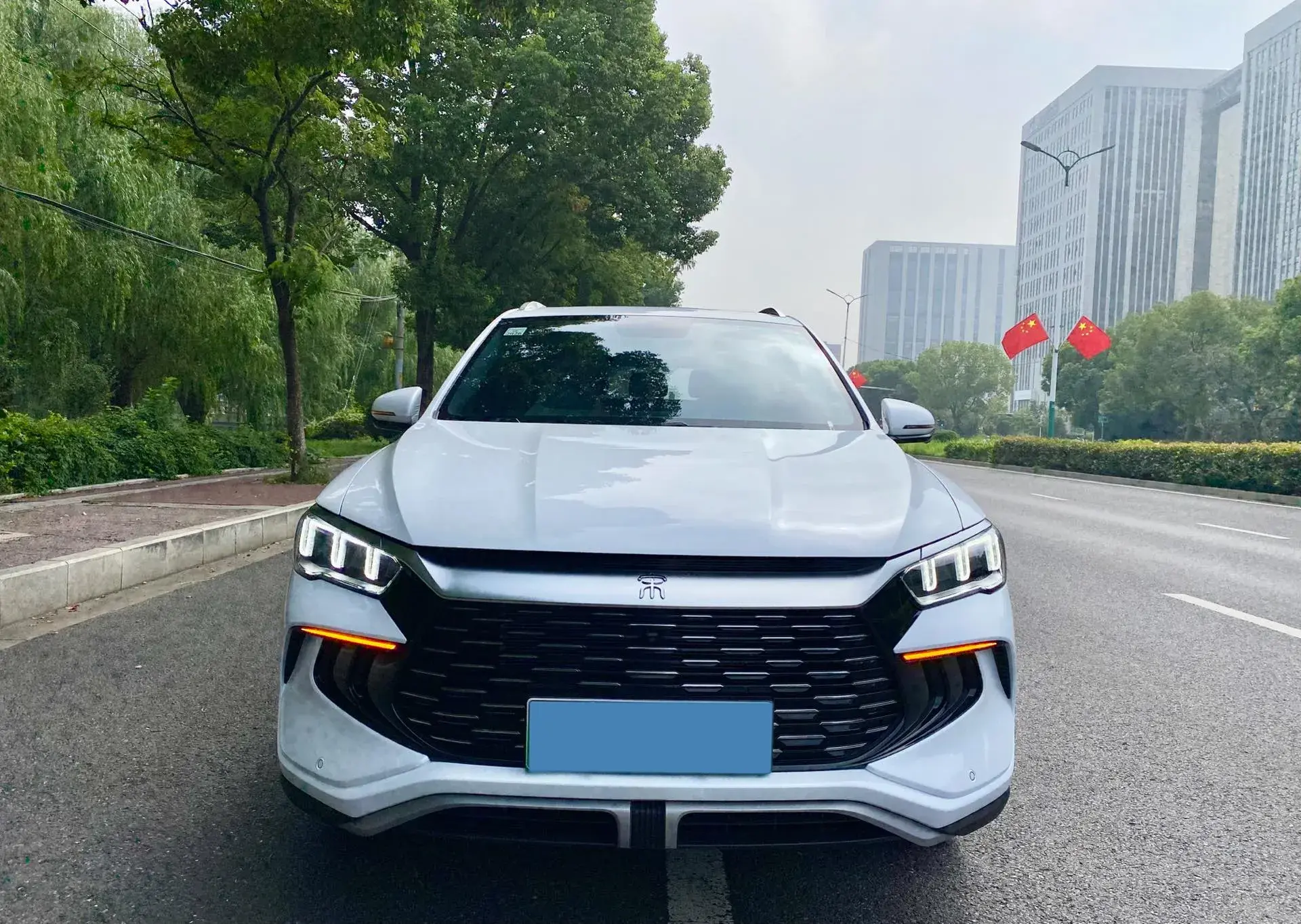 2024 BYD SONG thumbnail 2