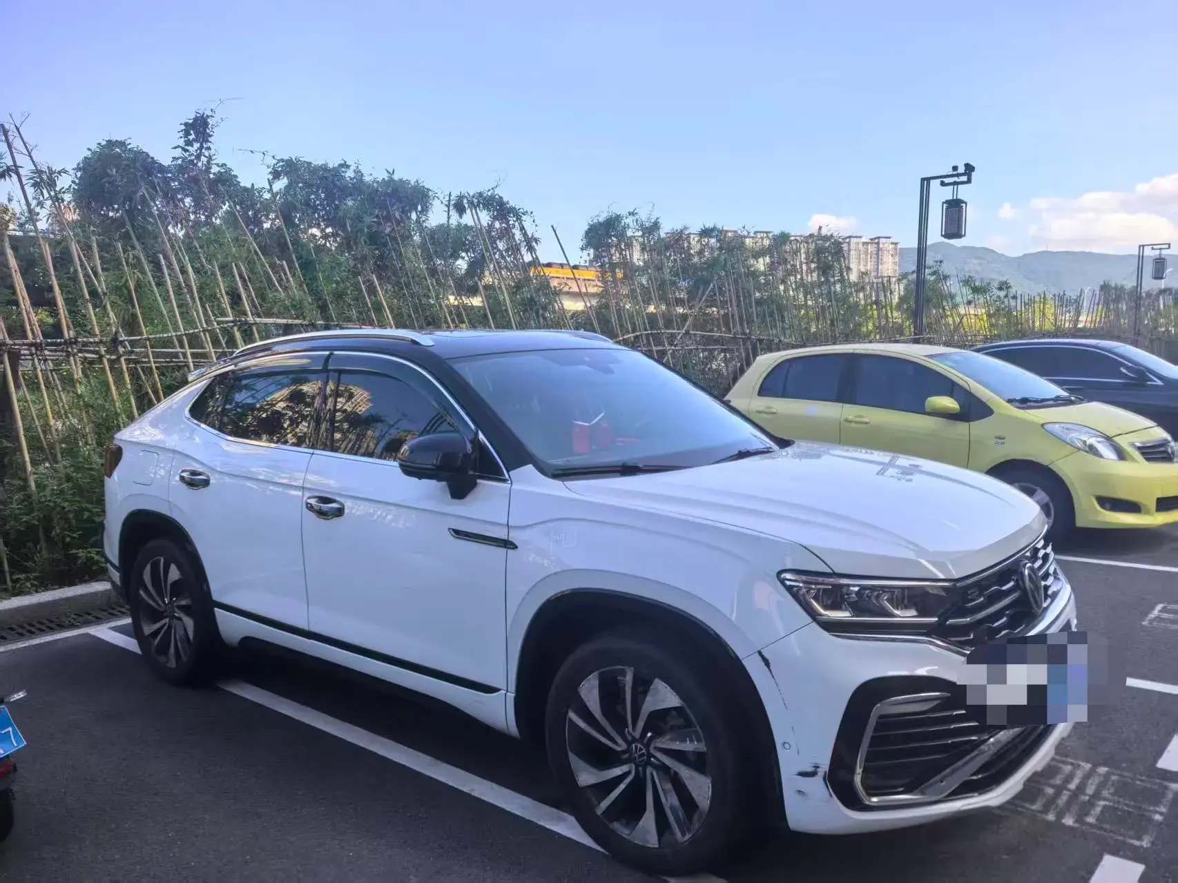 2020 VOLKSWAGEN TAYRON thumbnail 2