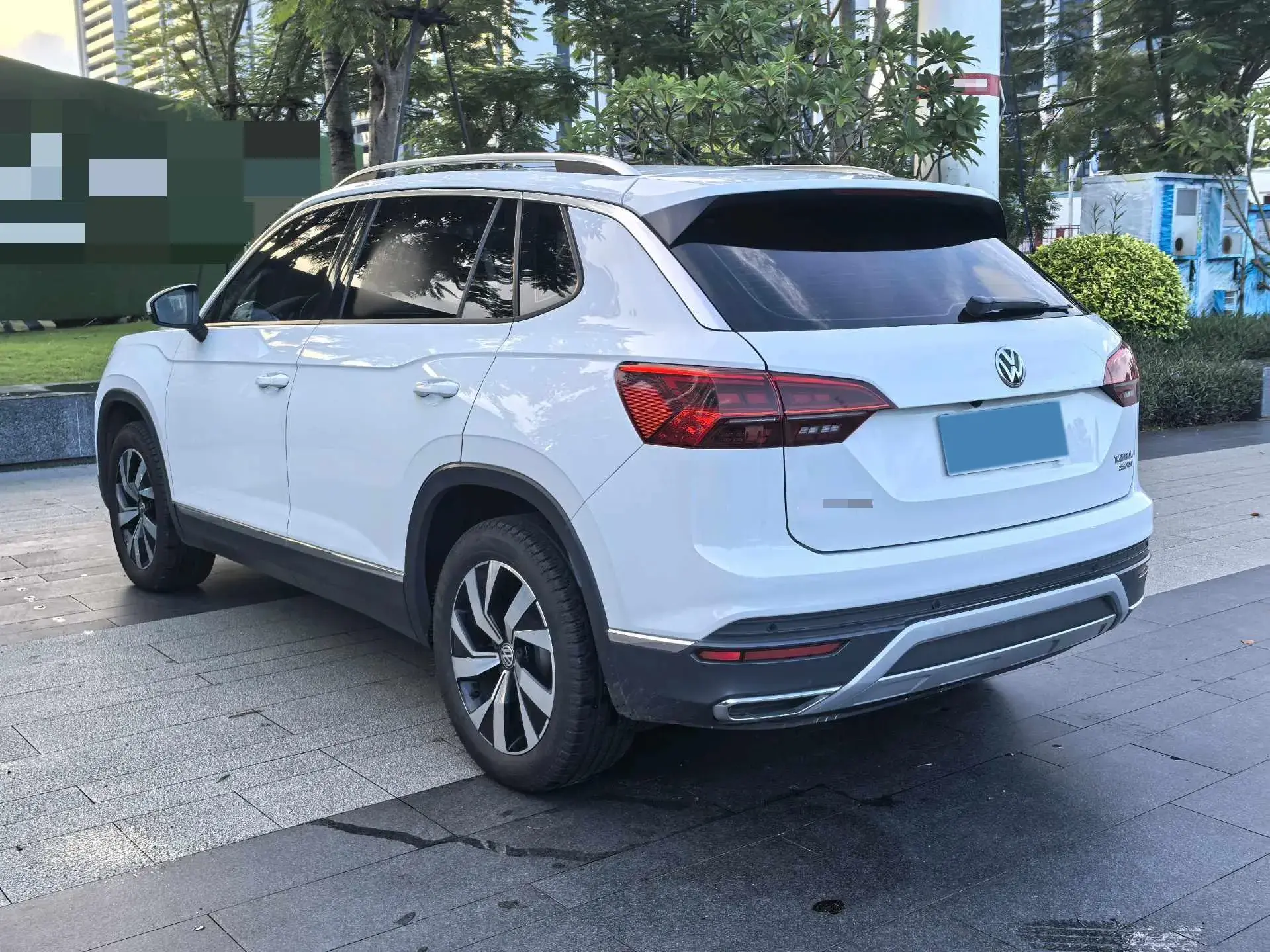 2019 VOLKSWAGEN TAYRON thumbnail 4