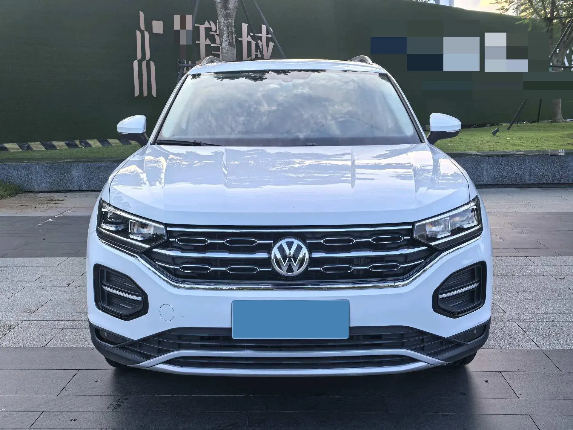 2019 VOLKSWAGEN TAYRON thumbnail 2