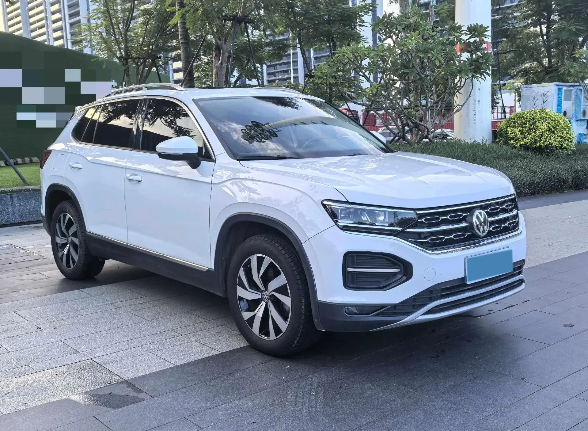 2019 VOLKSWAGEN TAYRON thumbnail 3