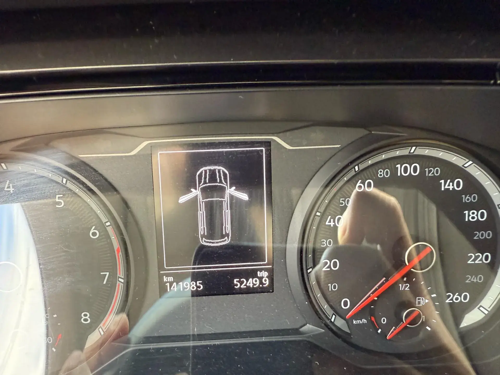 2019 VOLKSWAGEN TAYRON thumbnail 4