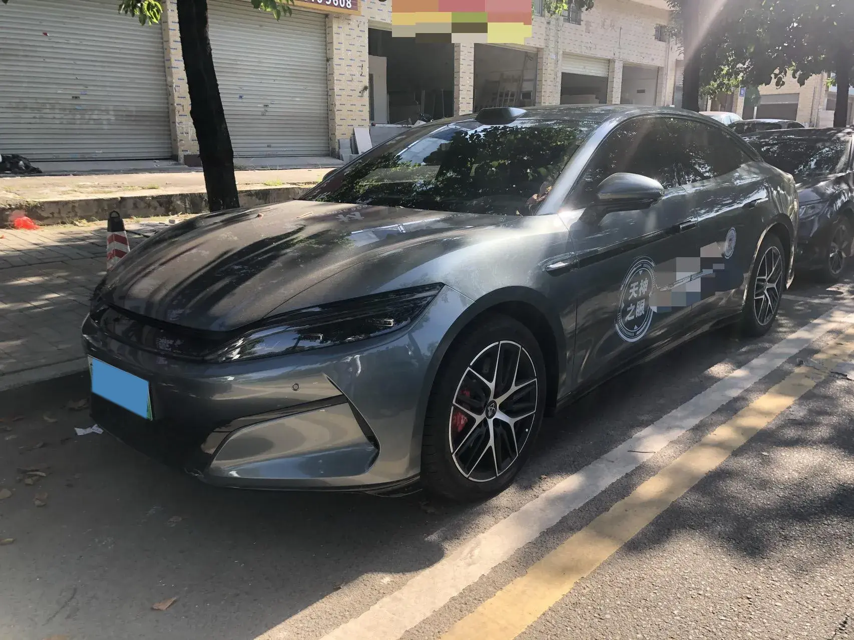 2025 BYD HANL view 1