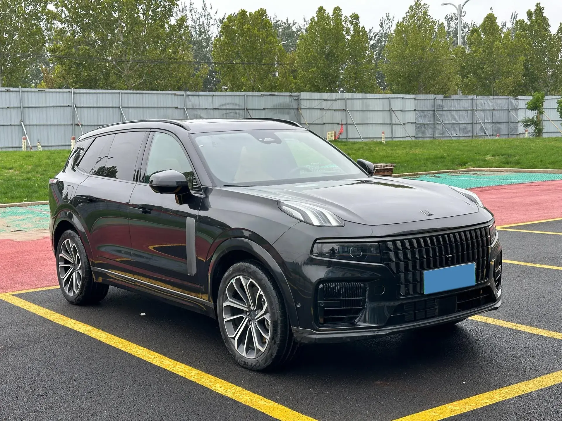 2021 LYNK&CO 09 thumbnail 3