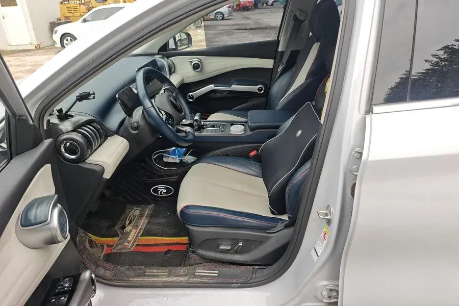 2022 BYD YUAN thumbnail 4