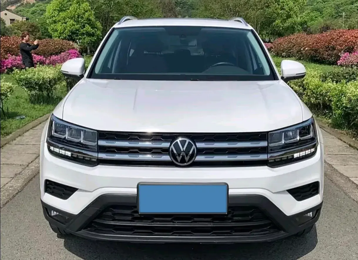 2021 VOLKSWAGEN THARU thumbnail 2