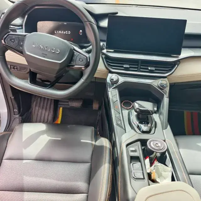 2023 LYNK&CO 06 thumbnail 4