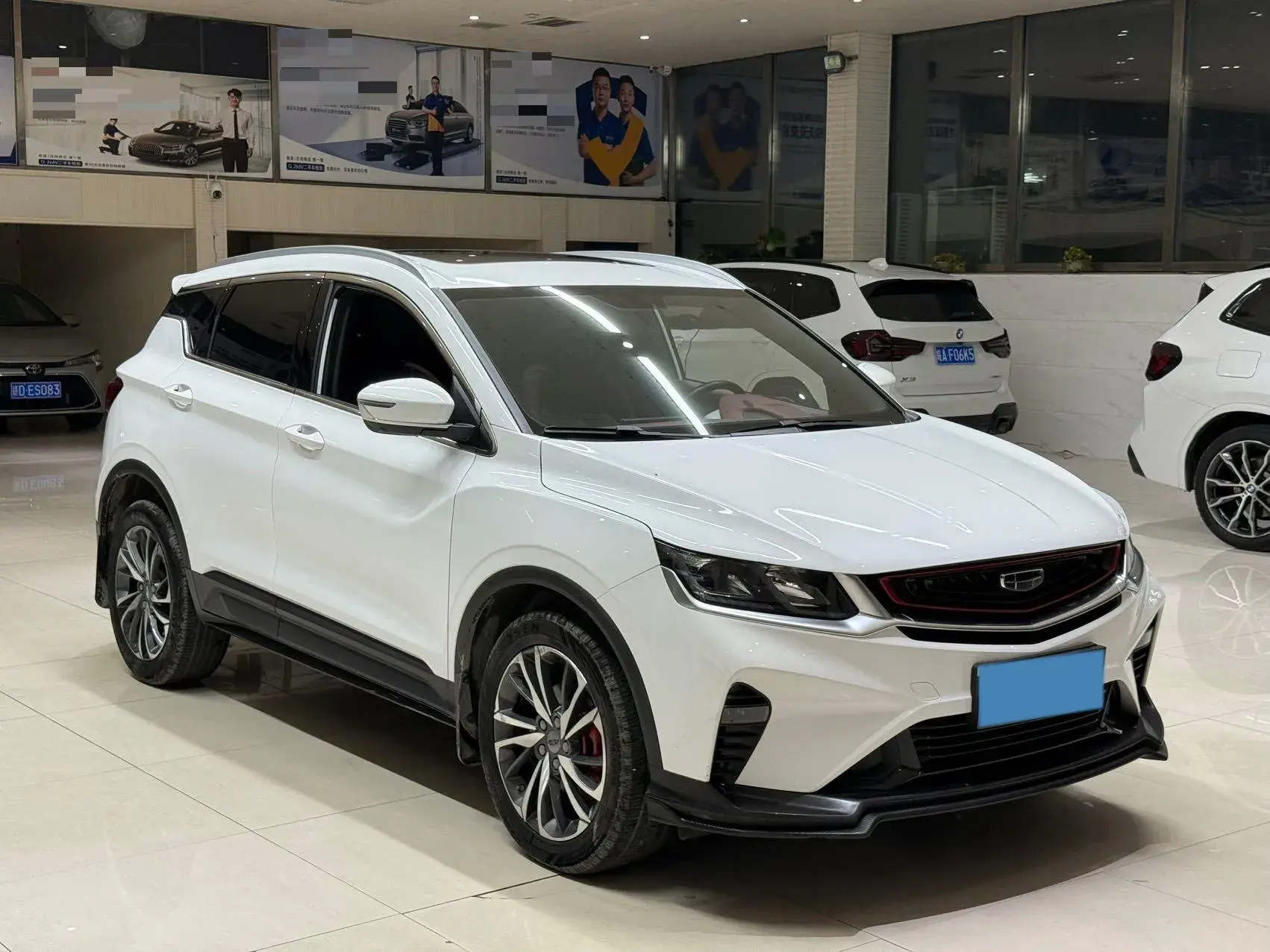 2021 GEELY COOLRAY thumbnail 3